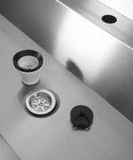Évier inox 4 robinets 2400mm bouchon de vidange et couvercle anti-éclaboussures inclus, à l'exclusion du robinets — Combisteel 7013.4615