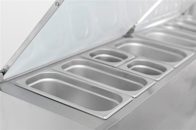Saladette 3 portes 8x1/3gn récipient — Combisteel 7450.0104