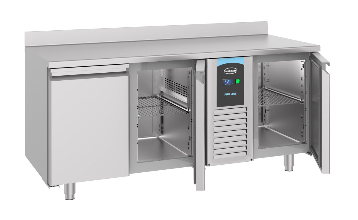 700 table réfrigérée bord relevé 3 portes mono block — Combisteel 7489.5405