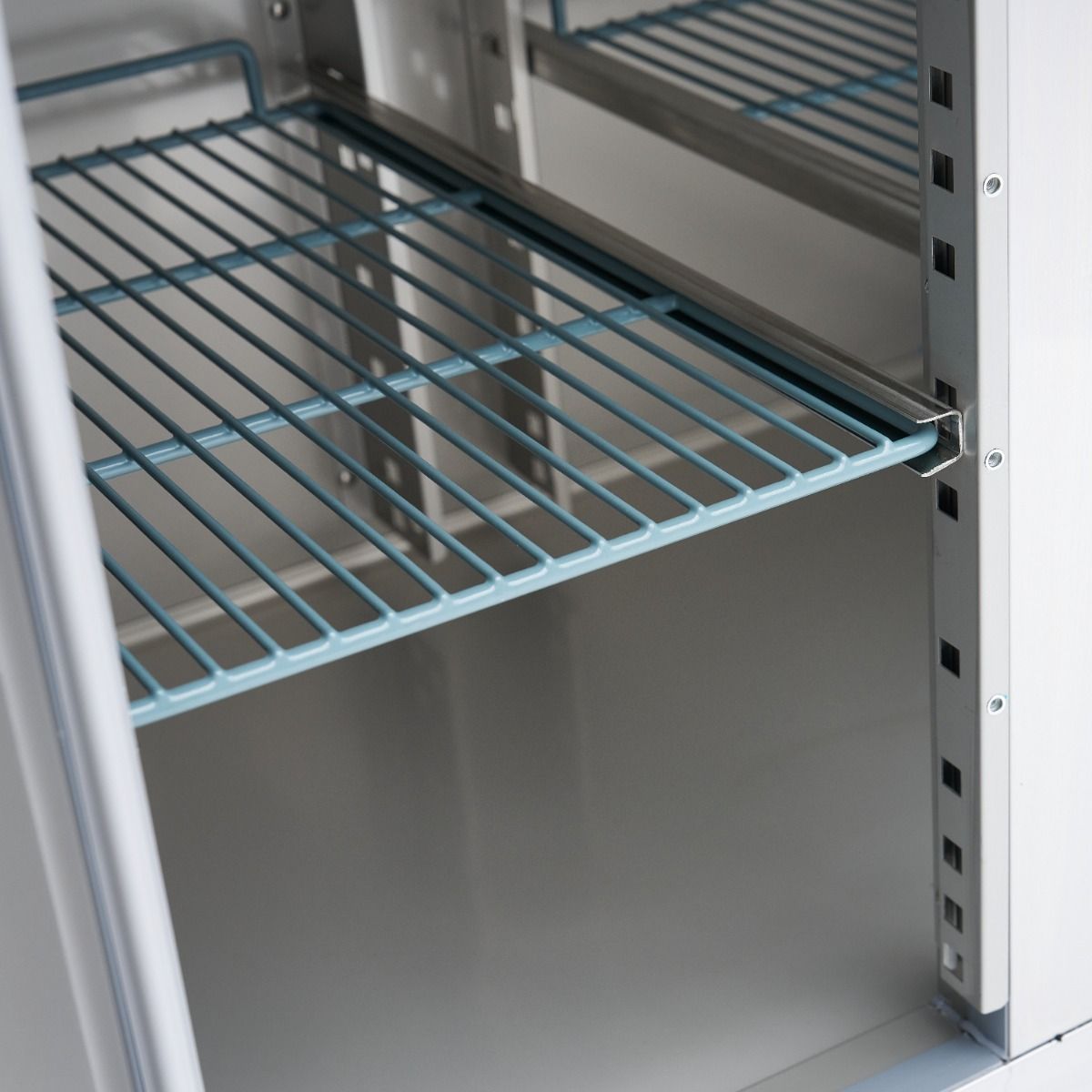Réfrigérateur de comptoir - 223 cm - 4 portes – Maxima 09400408
