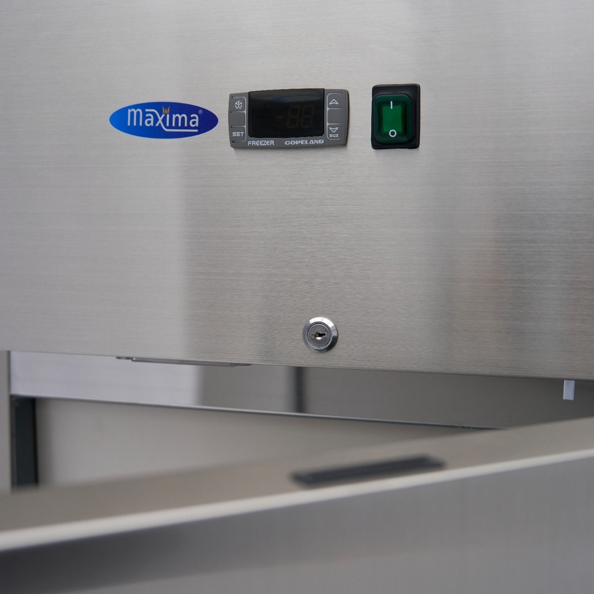 Congélateur - 400 L - 3 étagères réglables - acier inoxydable - sur roulettes – Maxima 09400136