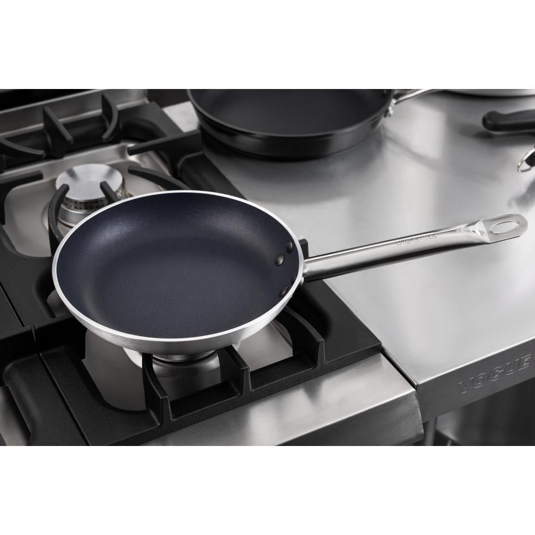 Poêle antiadhésive induction Vogue Teflon Platinum Plus 240mm — CB900
