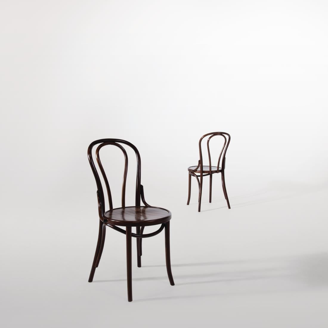 Chaises bistrot en bois courbé Fameg finition noyer (lot de 2) — CF139