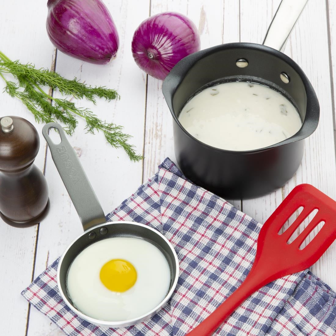 Casserole à lait et sauce antiadhésive Vogue 14 cm — CN949