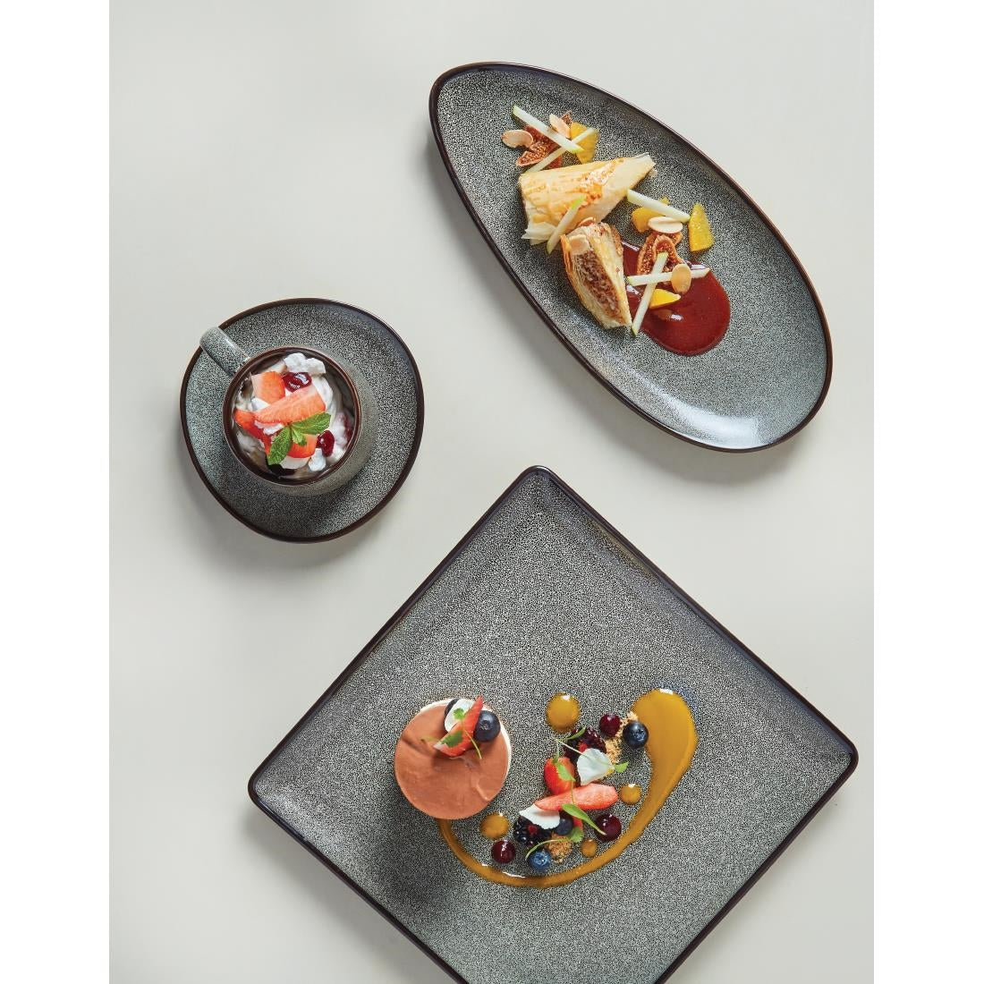 Assiettes feuille Olympia Mineral 255mm (lot de 6) — DF180