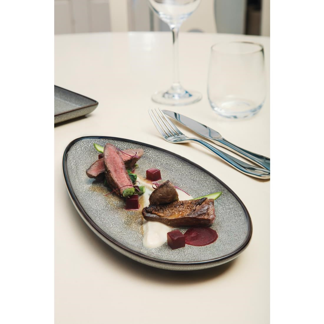 Assiettes feuille Olympia Mineral 255mm (lot de 6) — DF180