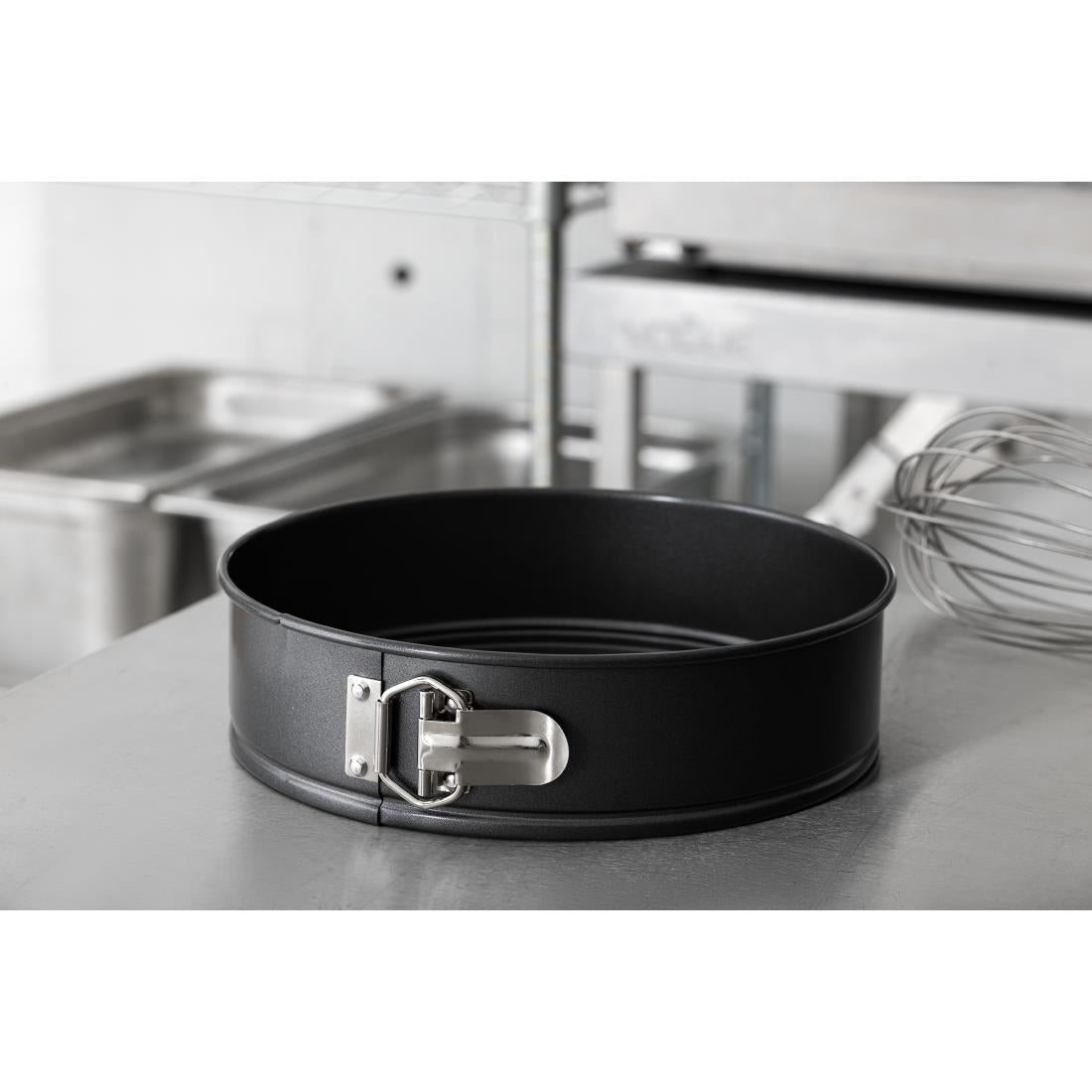 Moule à manqué antiadhésif à charnière Masterclass 250 mm — FC354