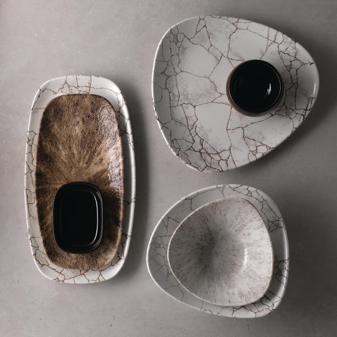 Assiettes triangulaires Churchill Studio Prints Kintsugi Agate Grey Lotus 177mm (lot de 12) — FR061