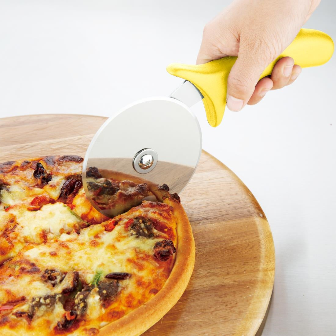 Roulette à pizza Hygiplas jaune 102 mm — FX132