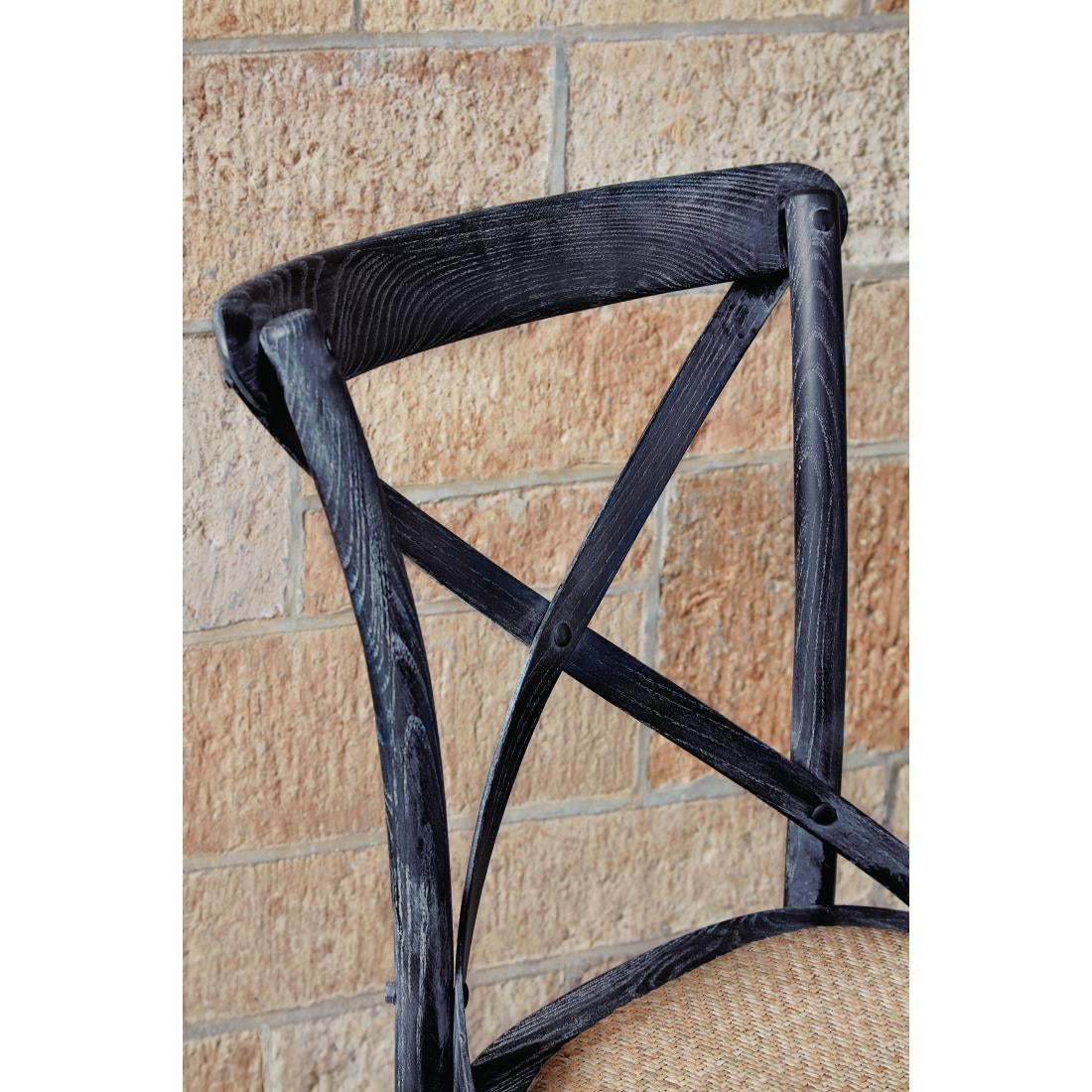 Chaises en bois patiné avec dossier croisé Bolero noires (lot de 2) — GG654