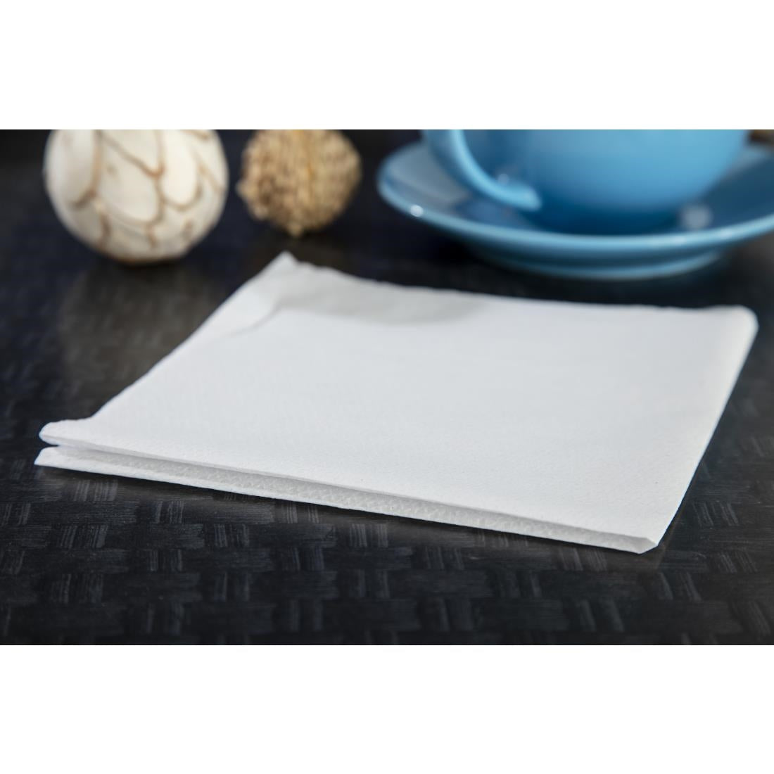 Serviettes snacking 1 pli pliage 1/4 blanches 330 x 330mm (lot de 5000) — GG996