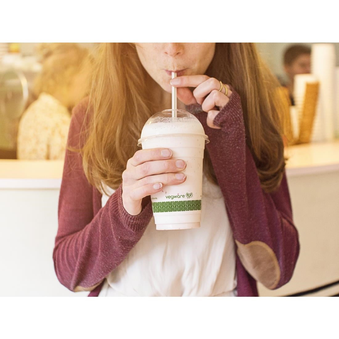 Couvercles dôme PLA compostables avec trou pour boissons fraîches Vegware 340ml et 454ml (lot de 1000) — GH016