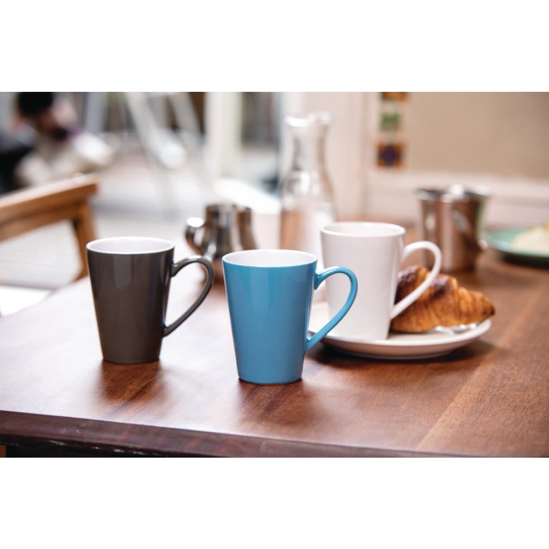 Assiettes plates blanches Olympia Café 205mm (lot de 12) — CG353
