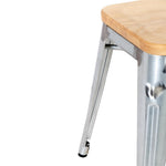 Tabourets bistro bas en acier avec assise en bois Bolero (lot de 4) — GM634