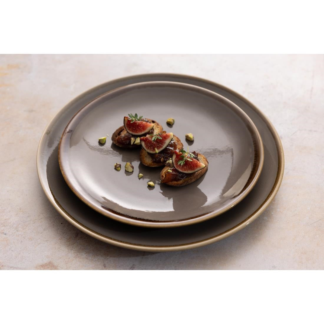 Assiettes plates rondes Olympia Kiln grises 230mm (lot de 6) — HC387