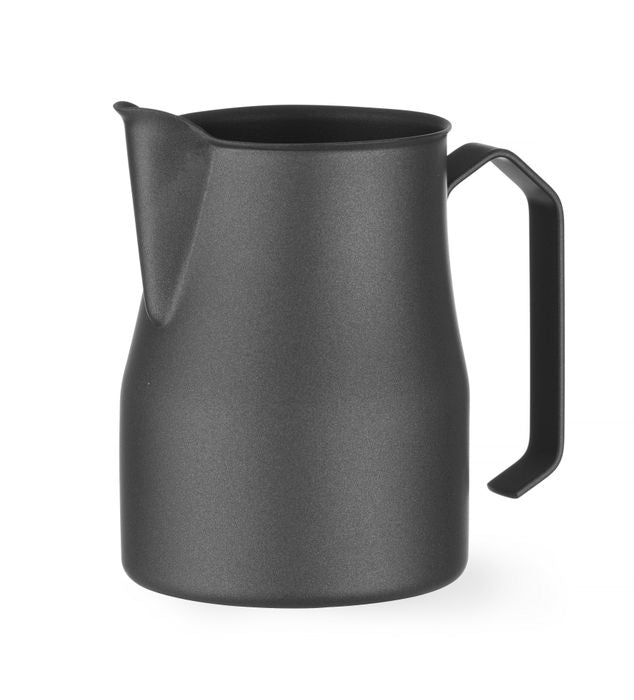 Melkkan matzwart met V-vormige schenktuit, HENDI, 0,7L, Zwart, ⌀84x(H)130mm — 451045
