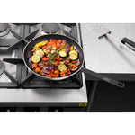Poêle aluminium antiadhésive induction Téflon Nisbets Essentials 28 cm — HX969