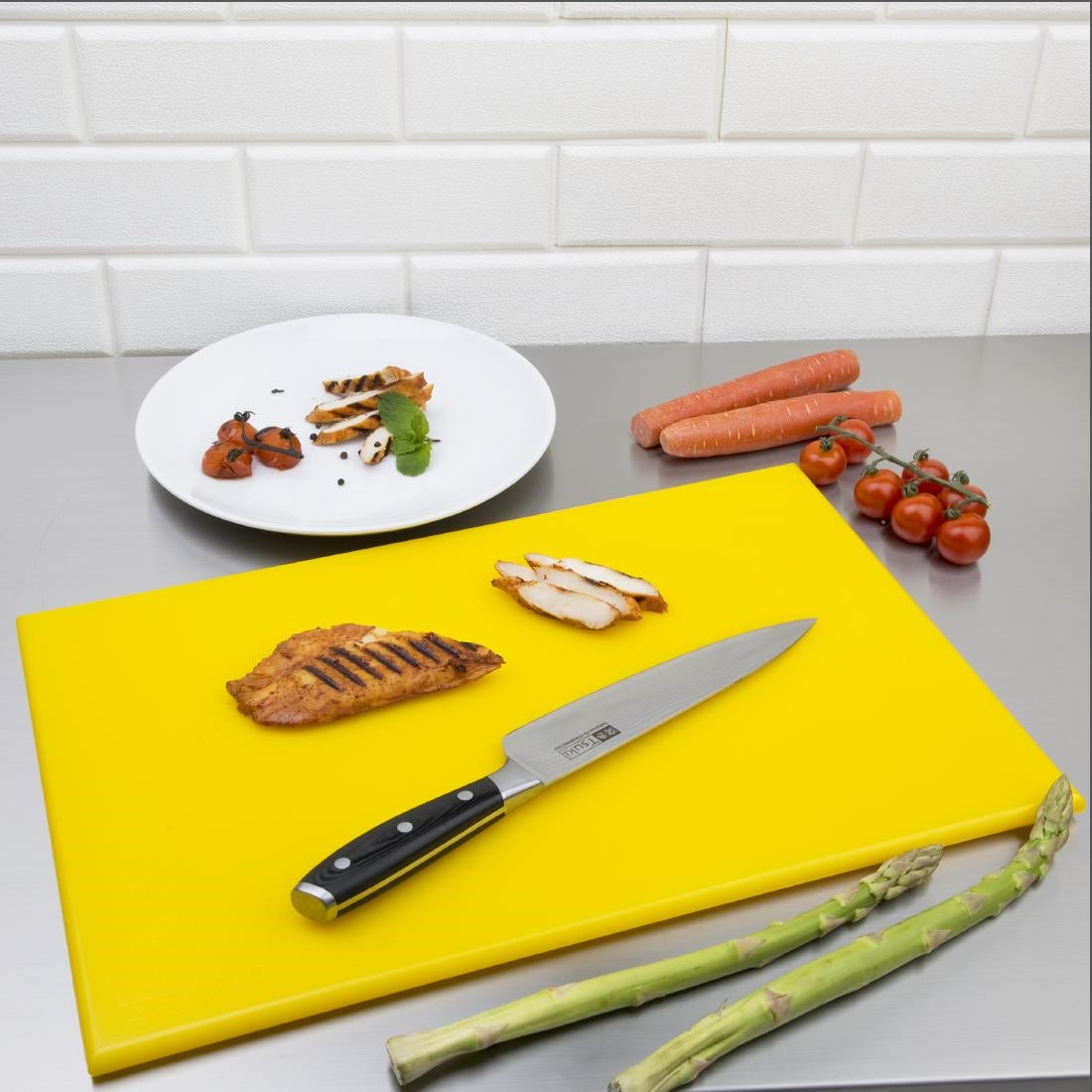 Planche à découper standard haute densité Hygiplas jaune — J020