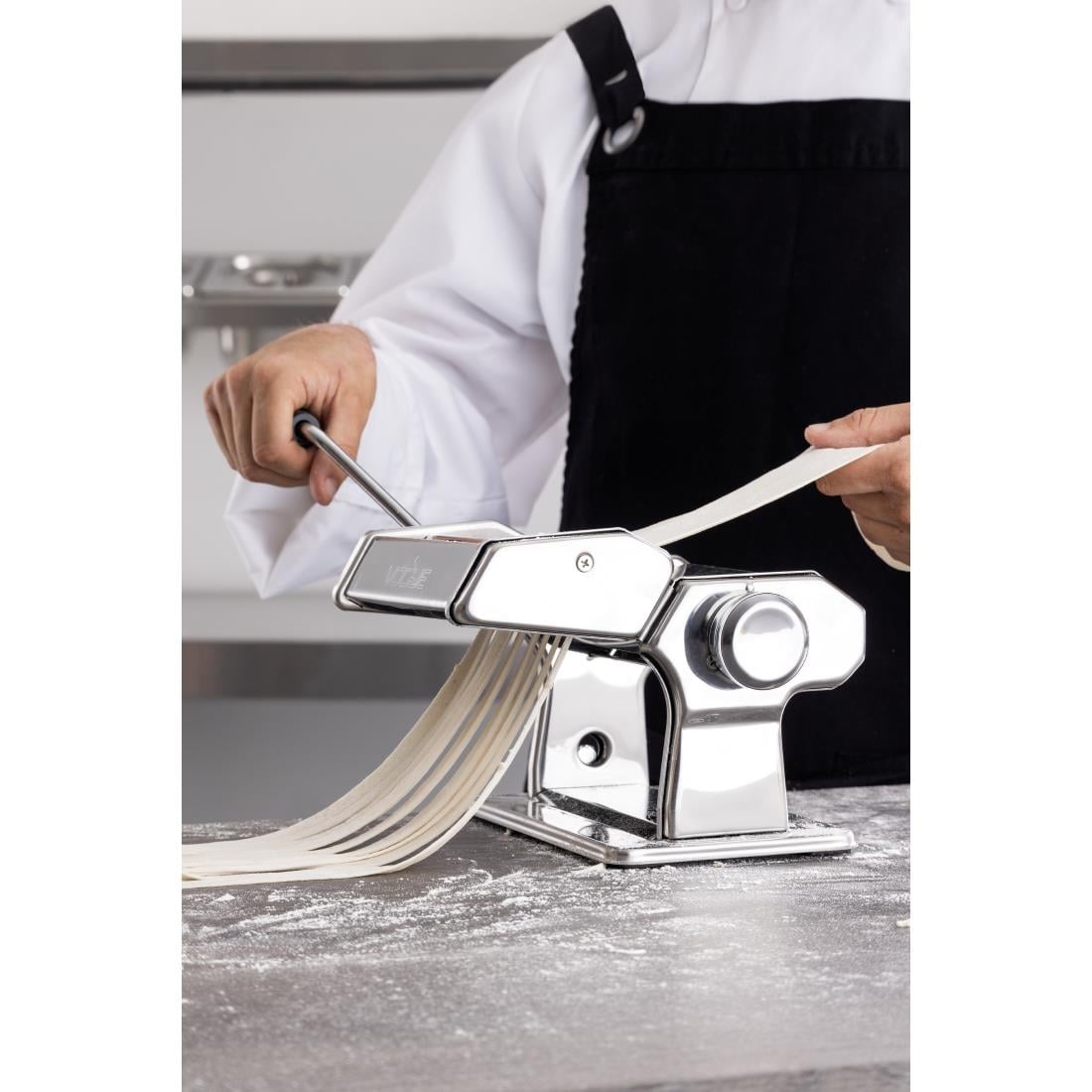 Machine à pâtes Vogue 150mm — J578
