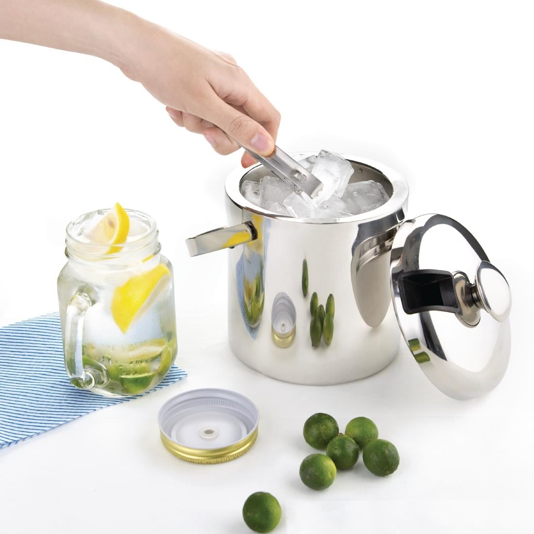 Seau à glace avec pince 1,23L — L279
