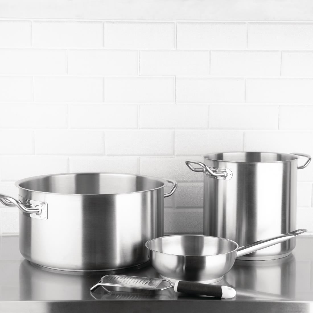 Sauteuse en inox Vogue — M947