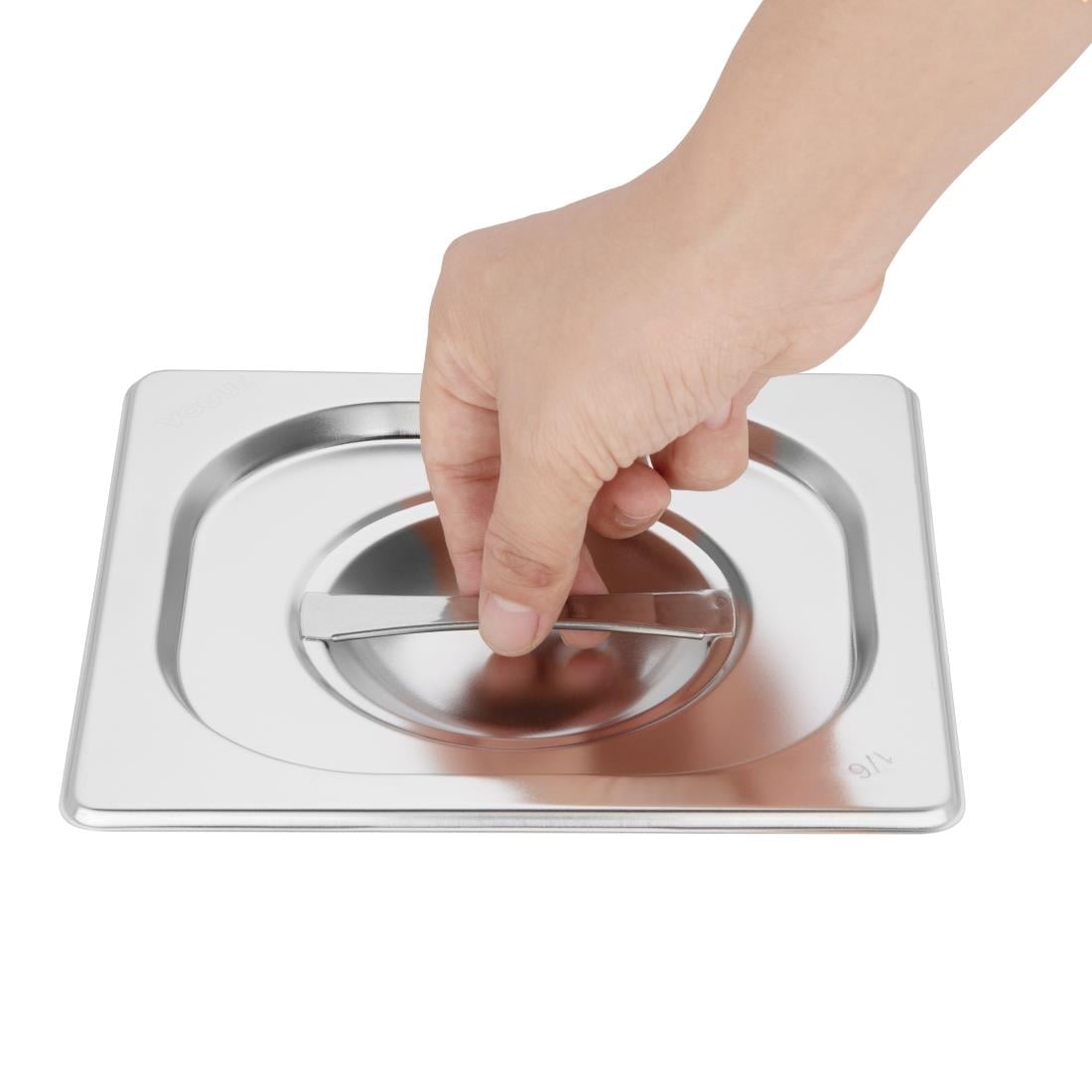 Ensemble inox 6 GN 1/6 avec couvercles Vogue (2 entretoises 325 x 25mm) — SA243