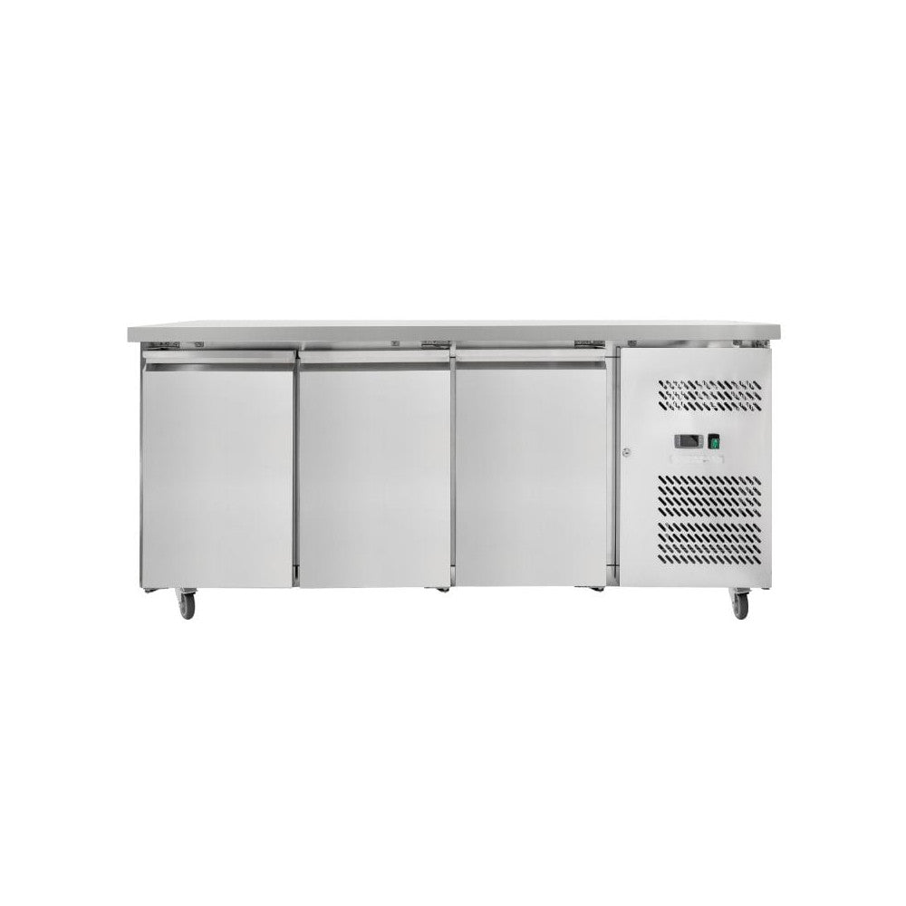 Professionele gekoelde werktafel - 3 GN 1/1 deuren (700 mm diepte)